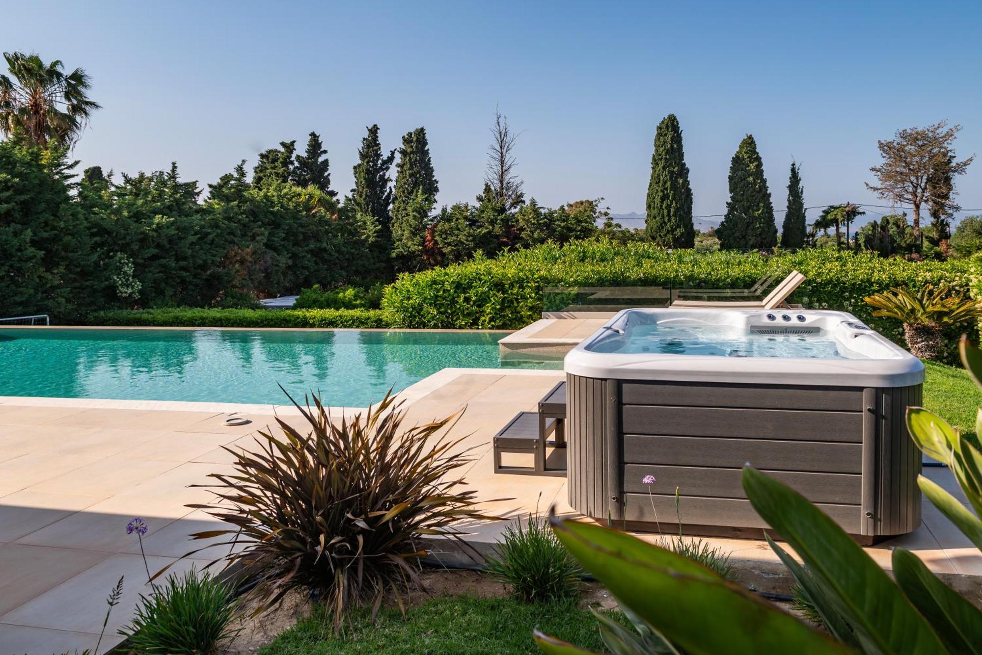 Phillyrea Luxury Villa